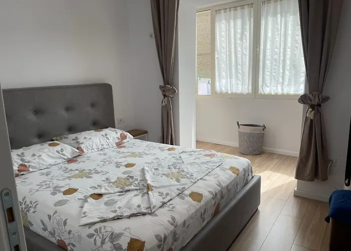 Center Jon Apartmán Tirana